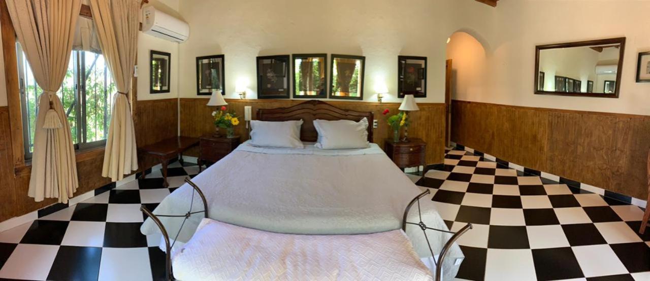 Hotel Vendimia Parador Санта Крус Екстериор снимка