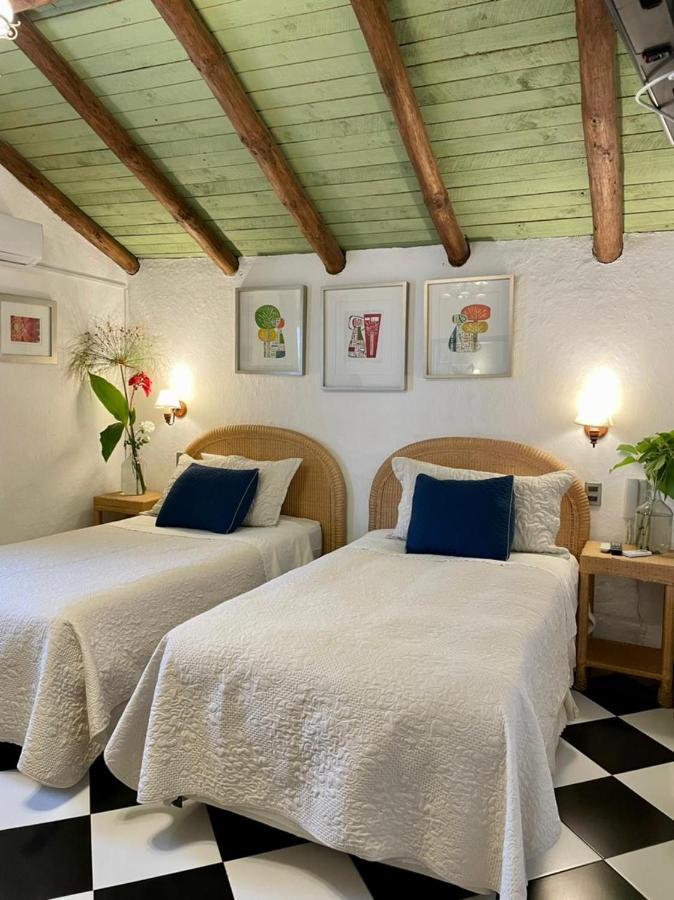 Hotel Vendimia Parador Санта Крус Екстериор снимка